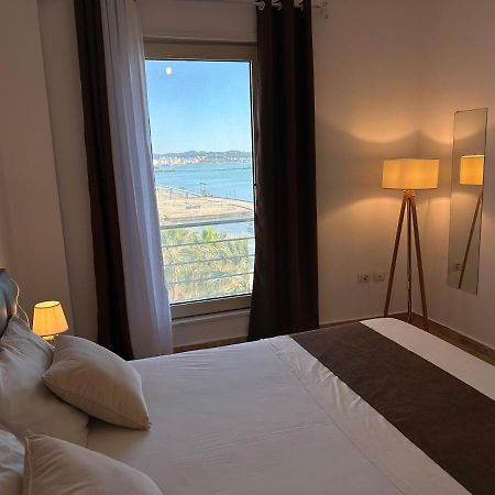 Beach Front Superior Apartment ドゥラス エクステリア 写真