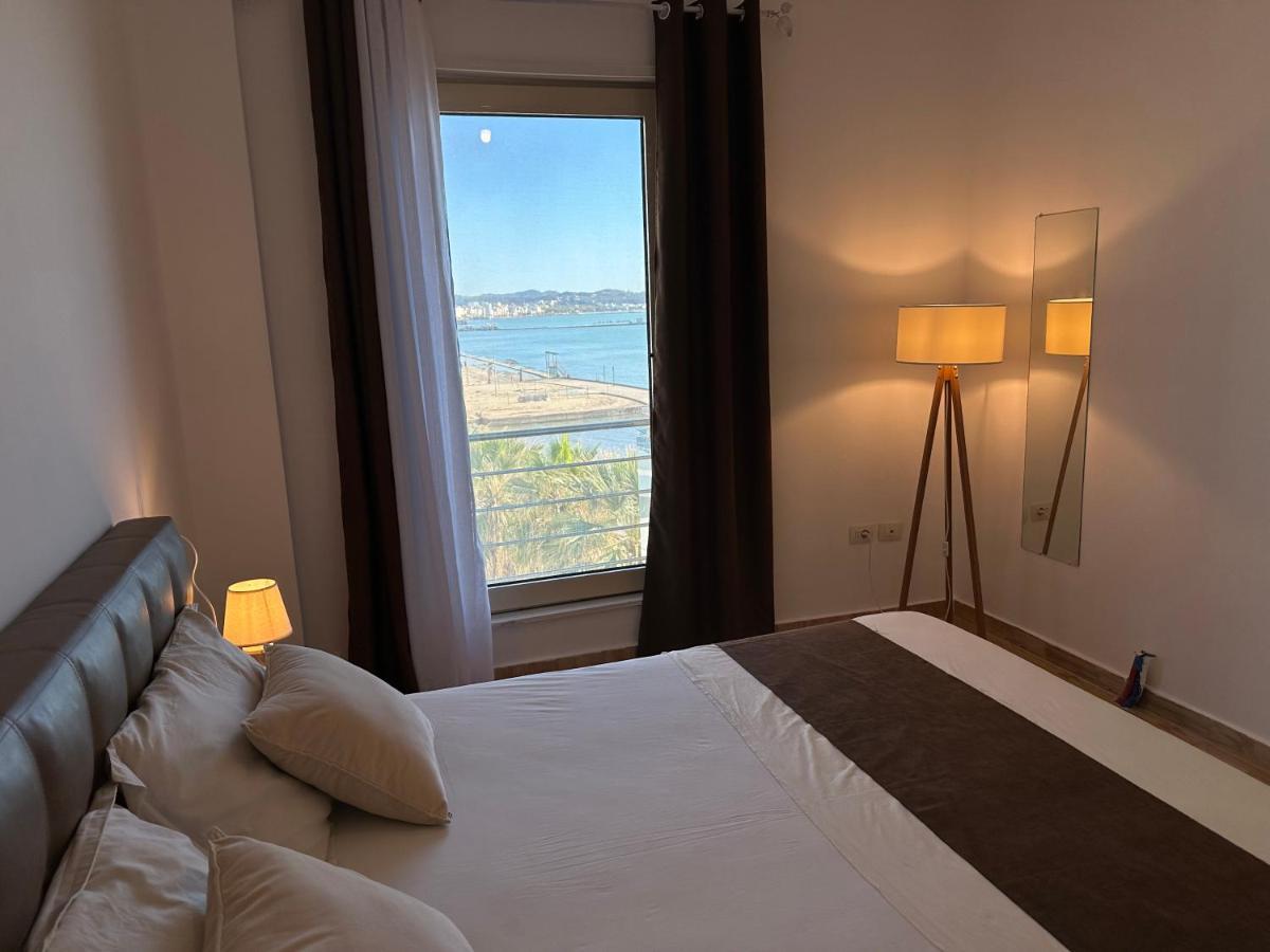 Beach Front Superior Apartment ドゥラス エクステリア 写真