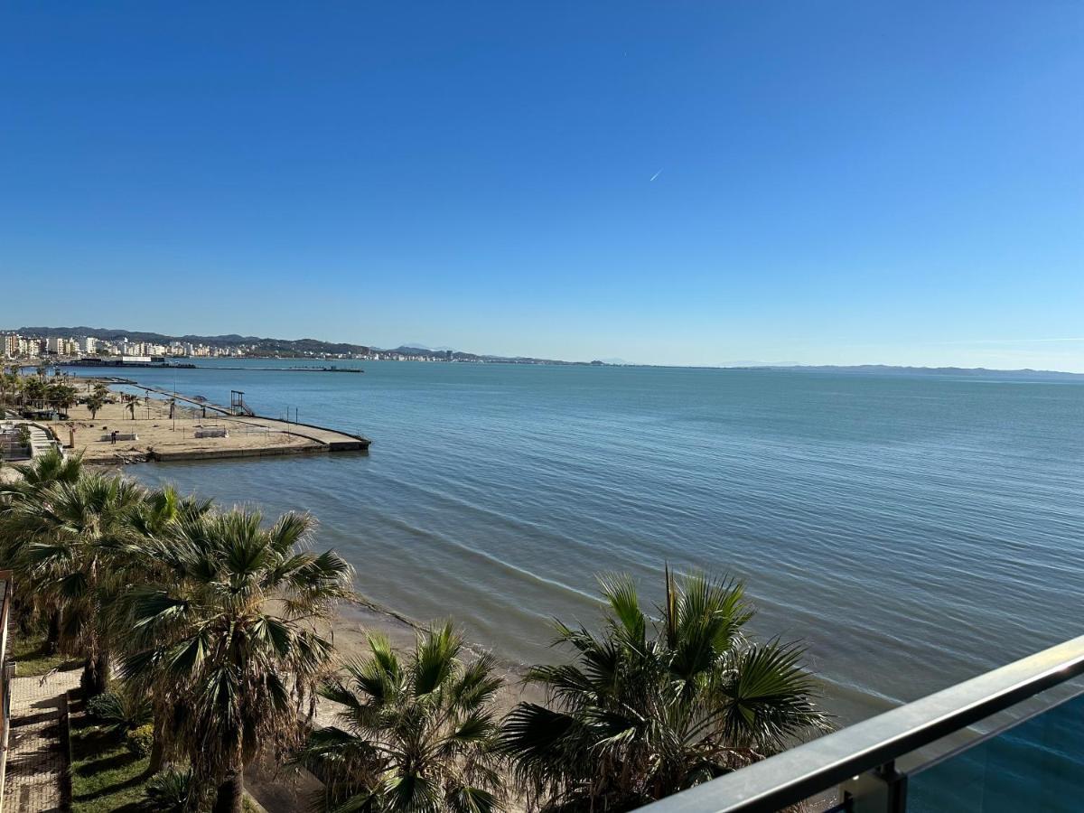 Beach Front Superior Apartment ドゥラス エクステリア 写真