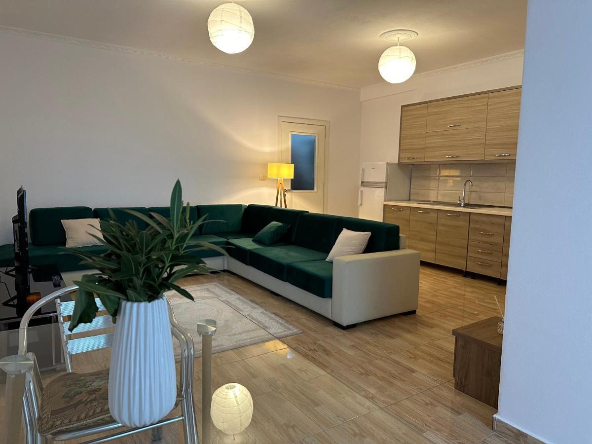 Beach Front Superior Apartment ドゥラス エクステリア 写真