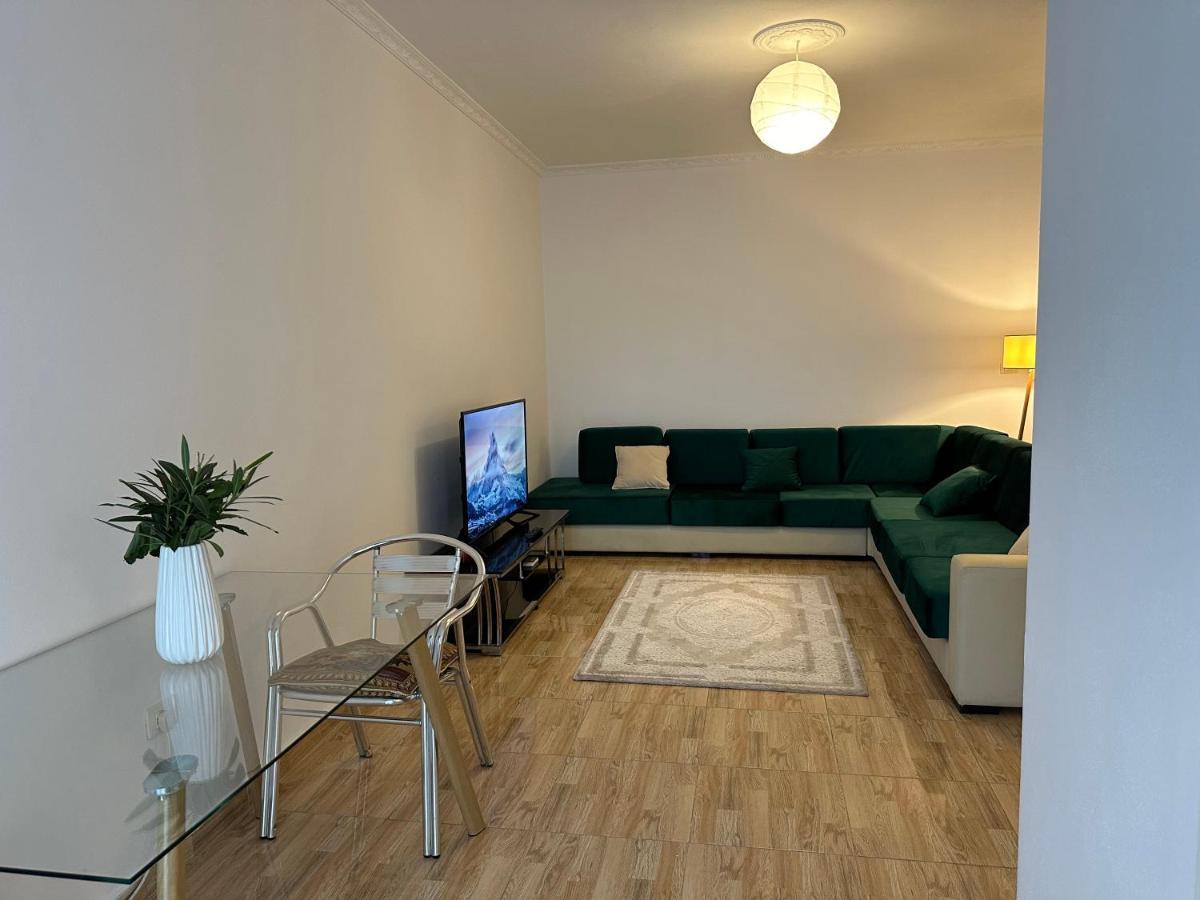 Beach Front Superior Apartment ドゥラス エクステリア 写真