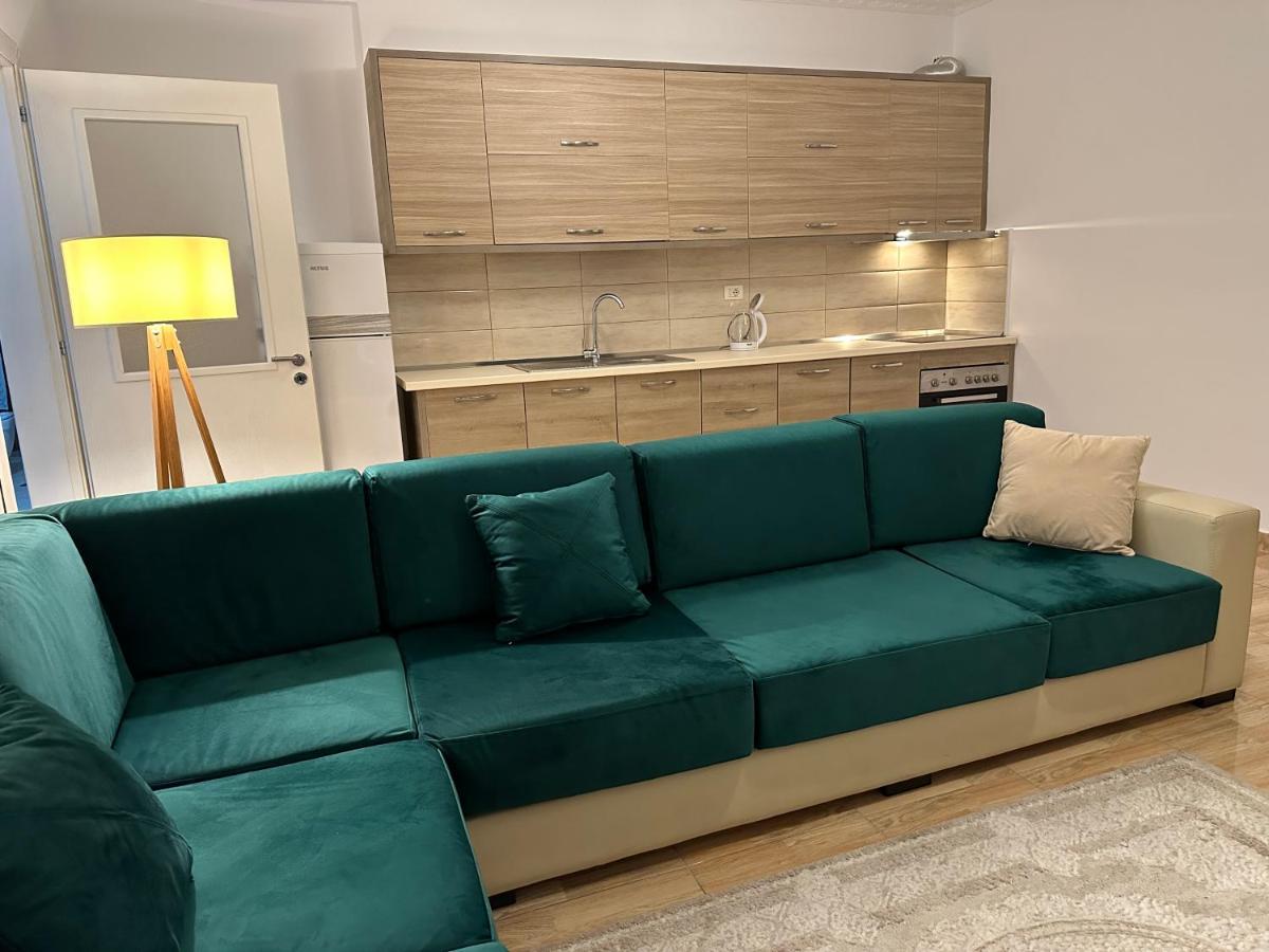 Beach Front Superior Apartment ドゥラス エクステリア 写真