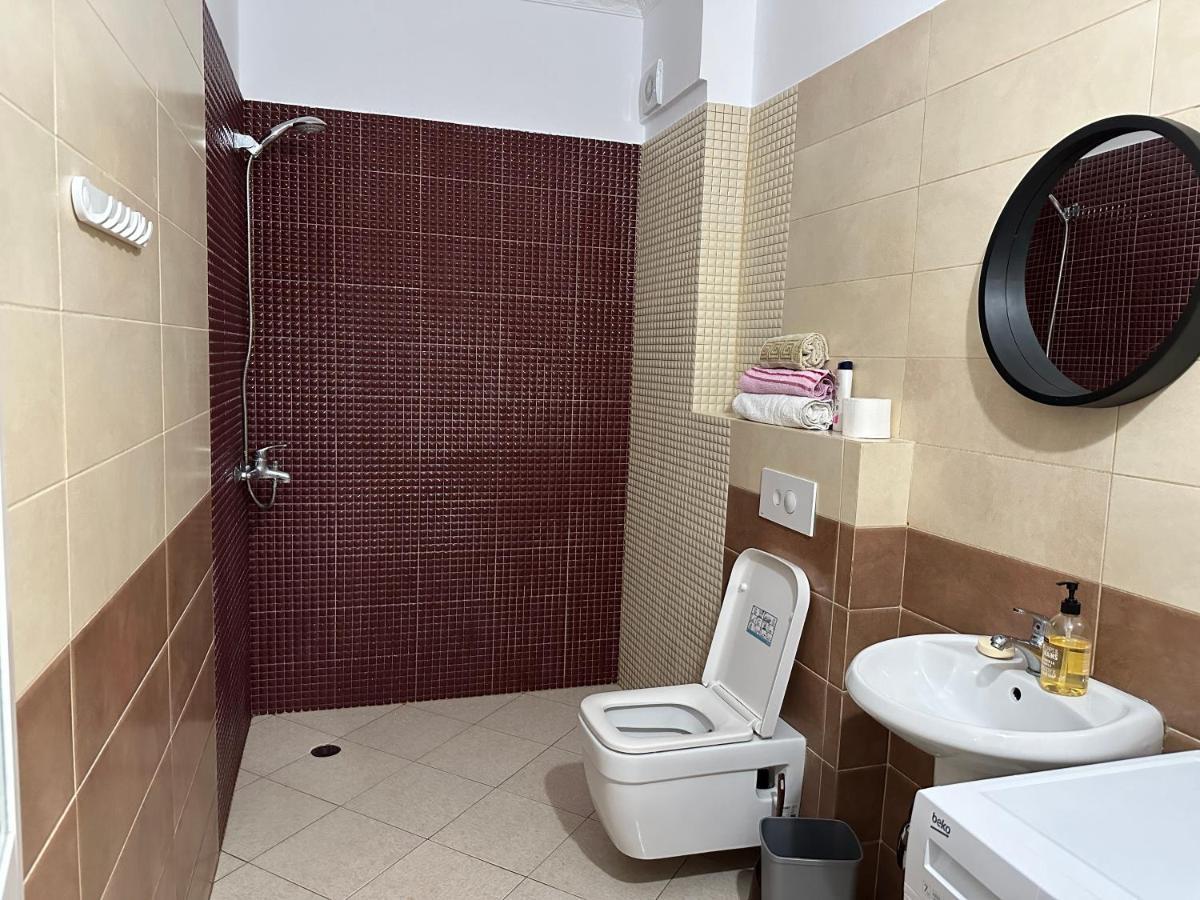Beach Front Superior Apartment ドゥラス エクステリア 写真